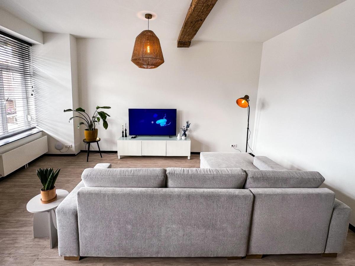 Aan De Markt Apartment *